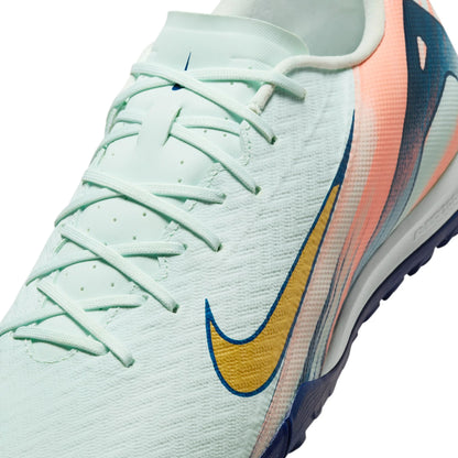 Close-up of NikeSkin upper texture on FZ1386-300