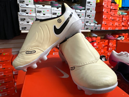 Kids Nike Jr. Tiempo Legend 10 Club MG / FG Youth Cleats – Lemonade/Metallic Gold