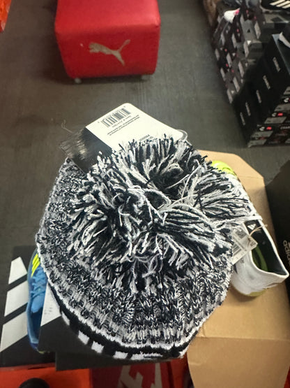 Black and white textured pom pom