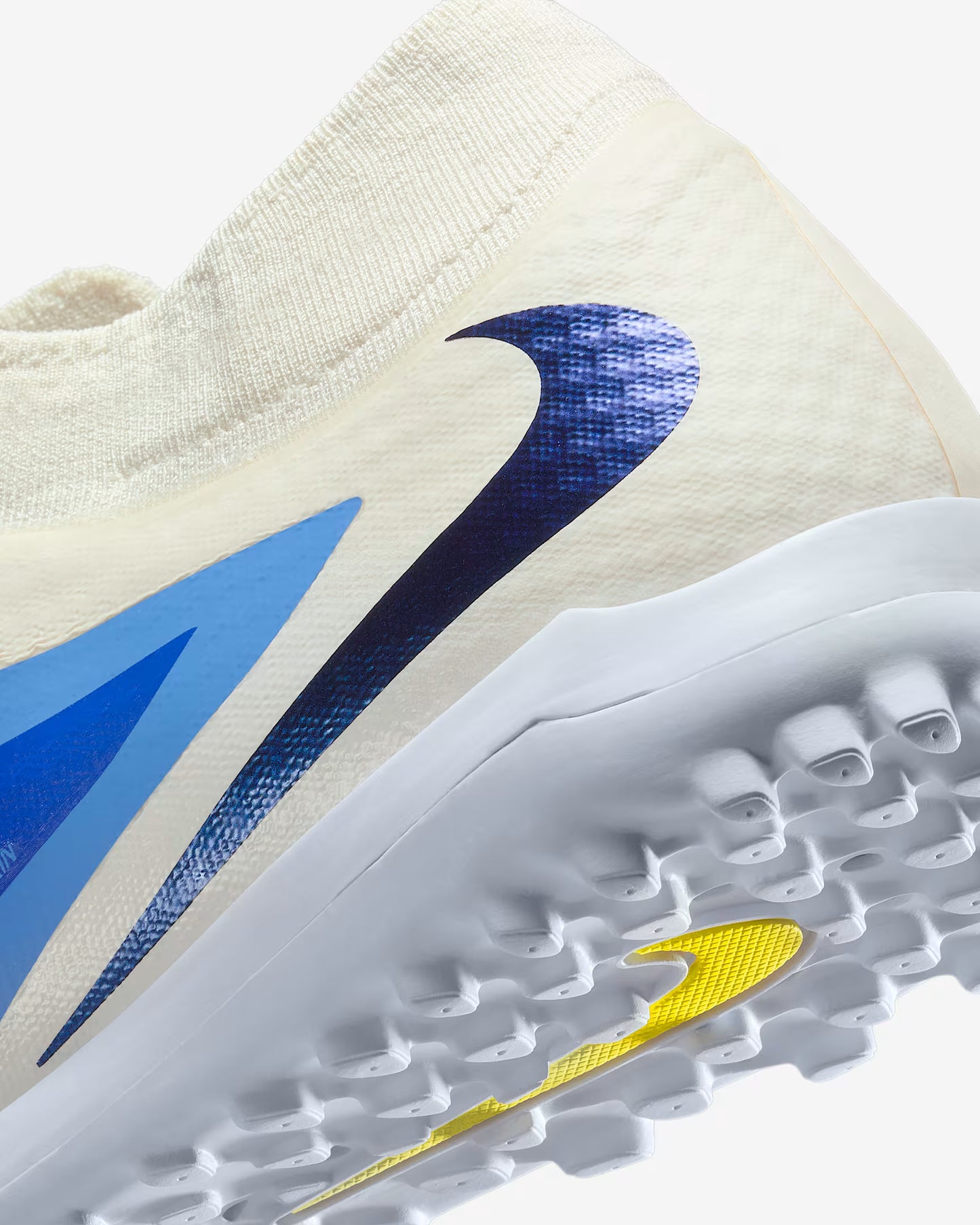 Nike Phantom 6 High Academy